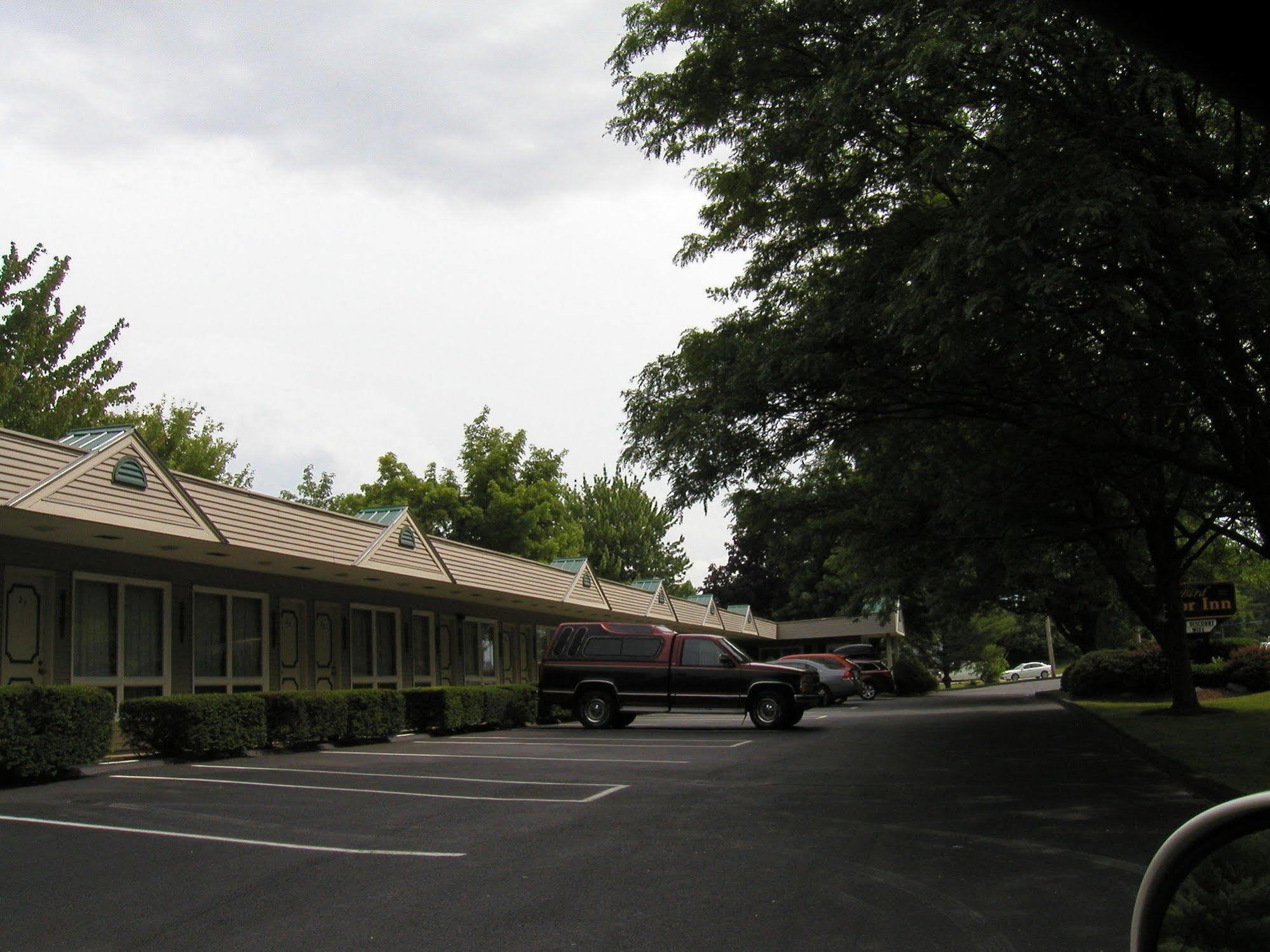 T-Bird Motor Inn Shelburne Exterior foto